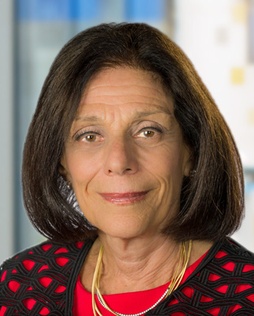 Dr.<br />
Jacqueline Kosecoff